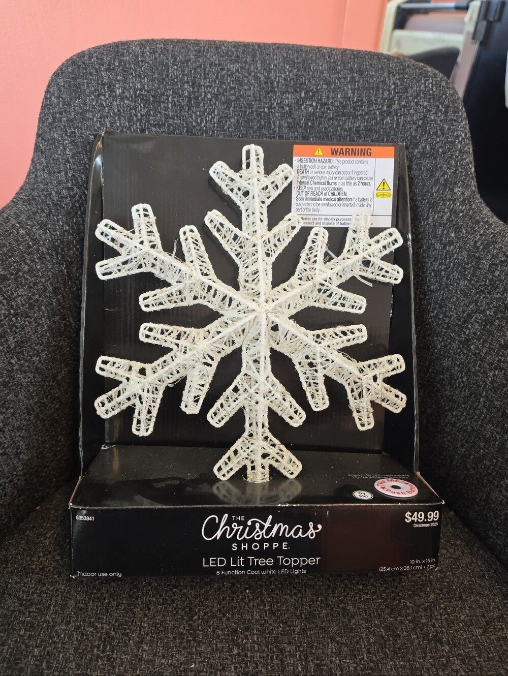 NIB The Christmas Shoppe 10"X15" LED Lit Snowflake Tree Topper 8 Light Functions